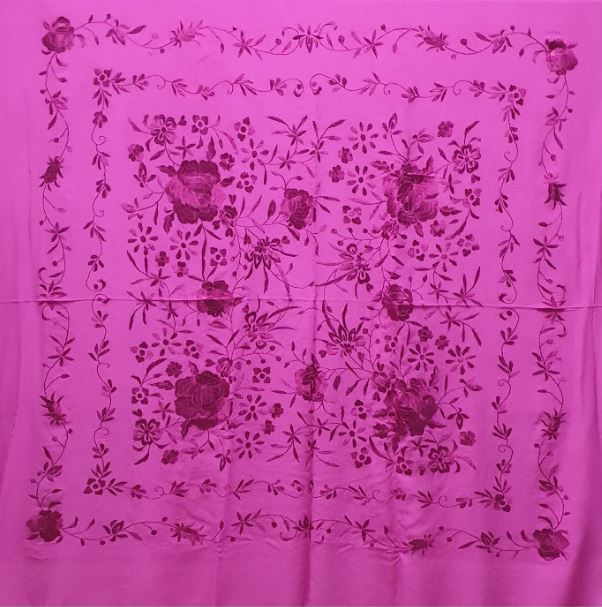 Handmade Embroidered Shawl of Natural Silk. Ref. 1010612CRDNL